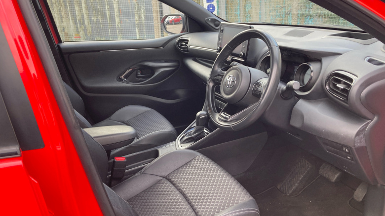 Toyota Yaris 1.5 Hybrid Launch Edition 5dr CVT Hybrid Hatchback